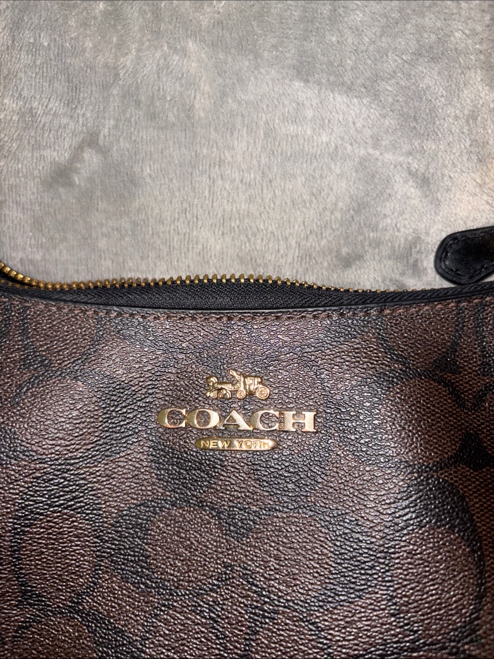 Coach Teri Shoulder Bag - Picture 3 of 9
